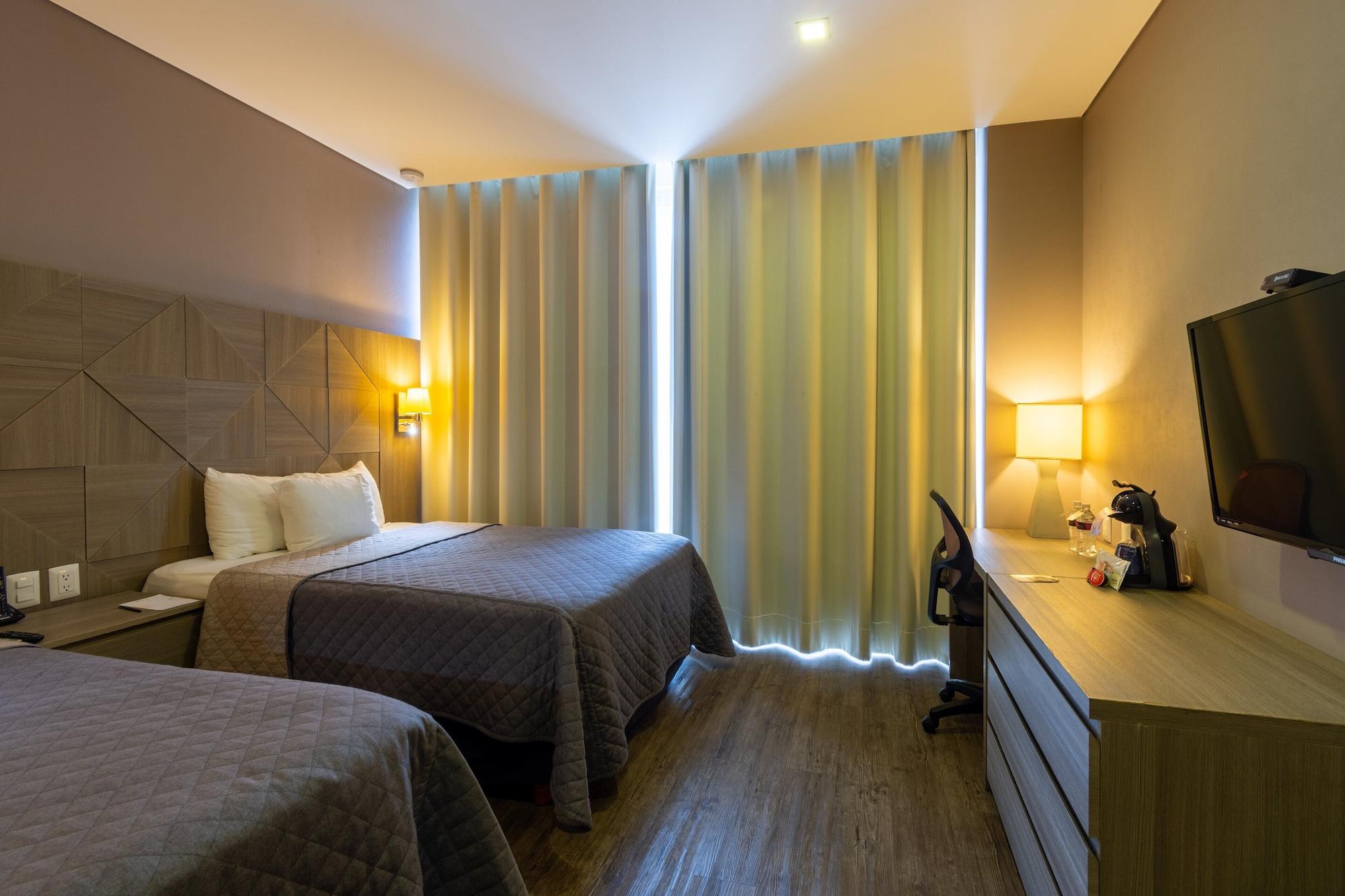 Hotel Glow Point - Mulza Leon Ngoại thất bức ảnh