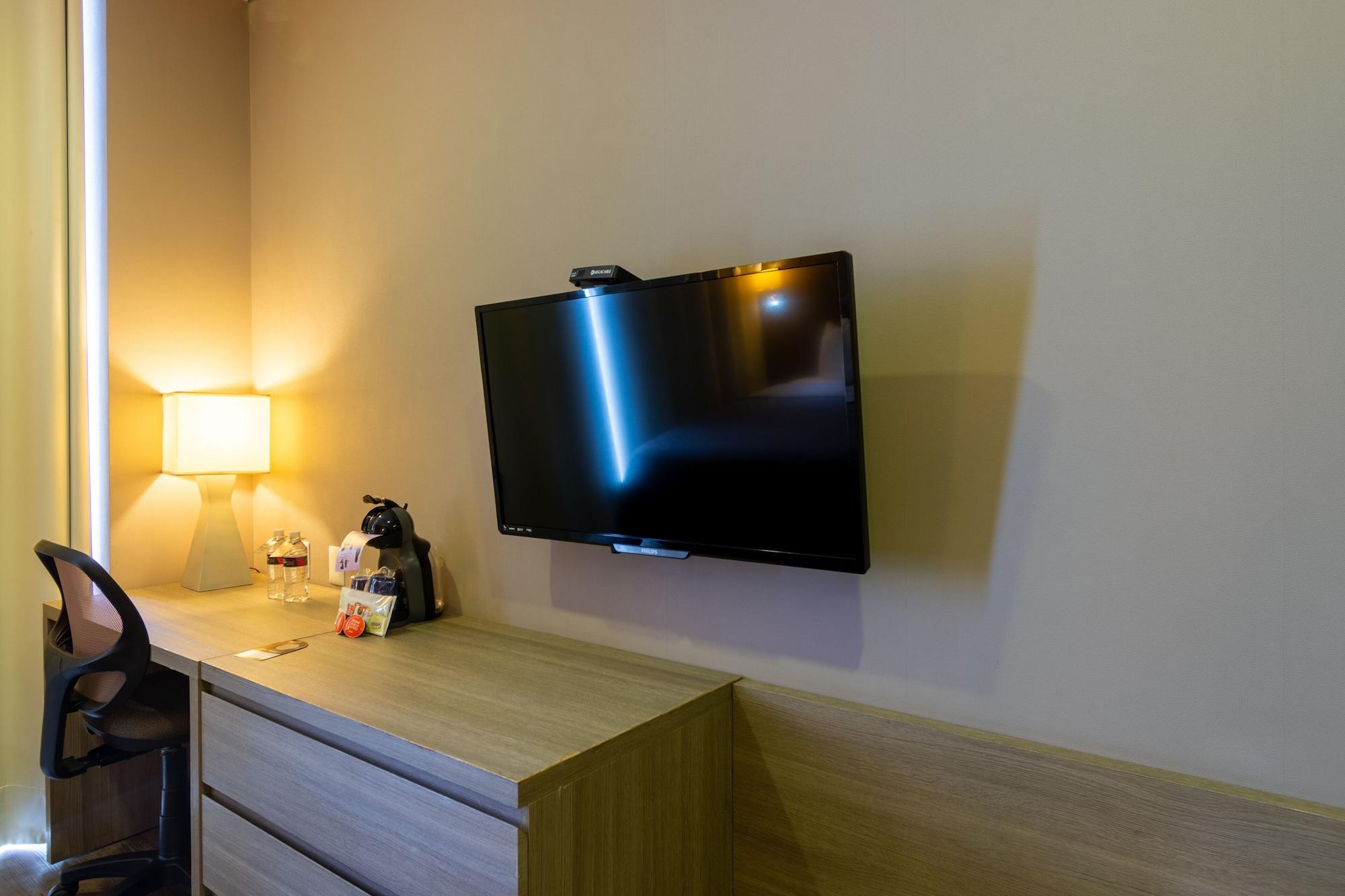 Hotel Glow Point - Mulza Leon Ngoại thất bức ảnh