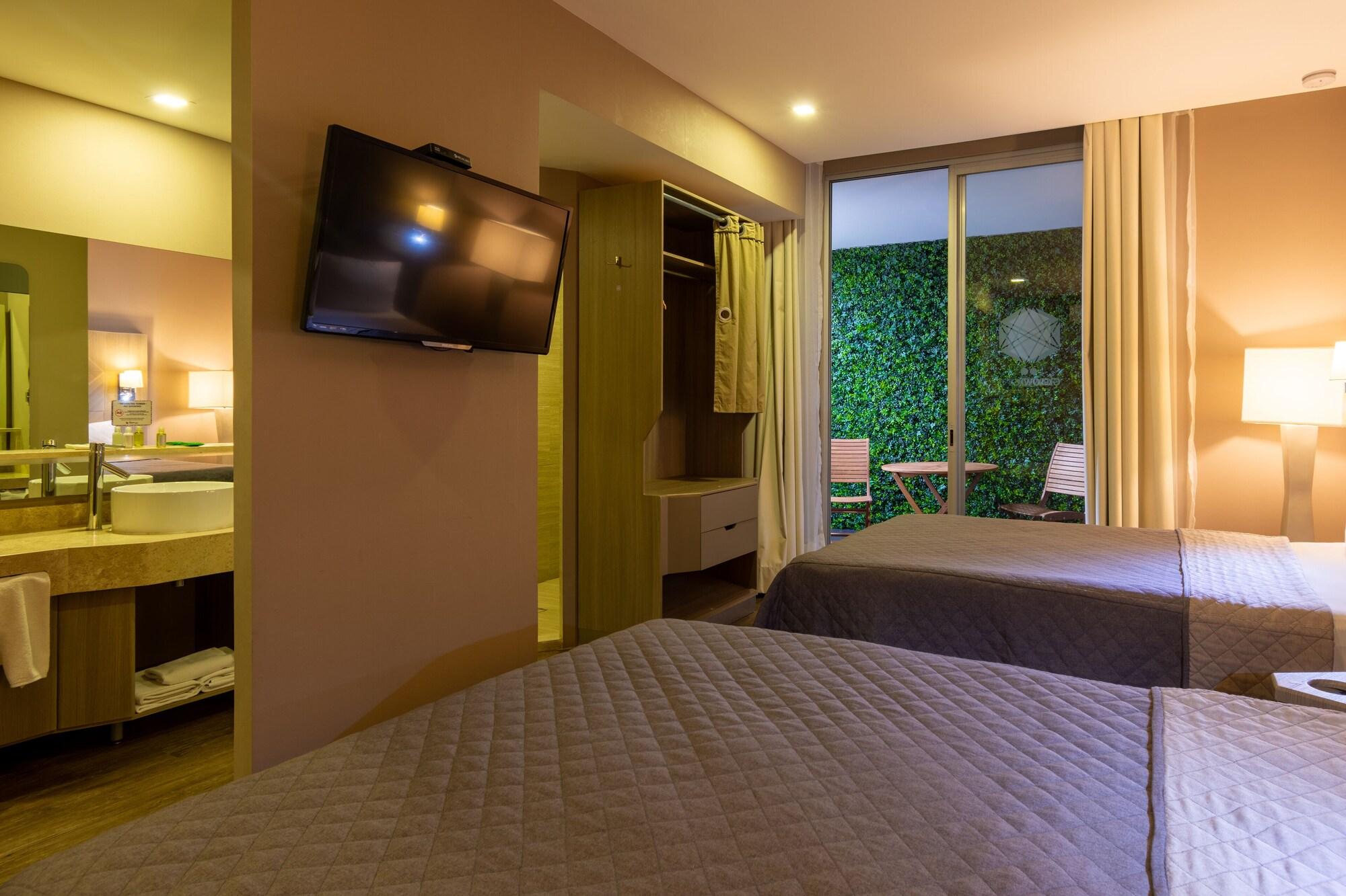 Hotel Glow Point - Mulza Leon Ngoại thất bức ảnh