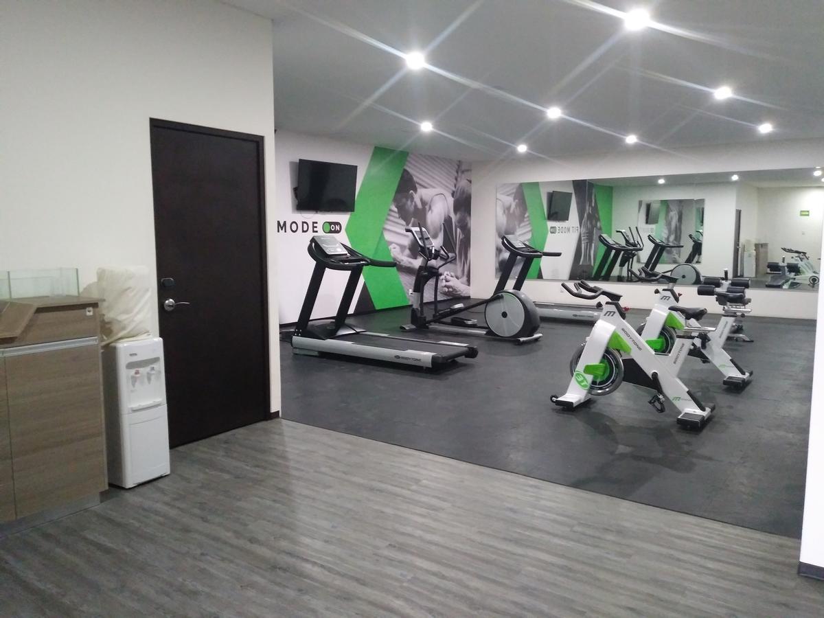 Hotel Glow Point - Mulza Leon Ngoại thất bức ảnh