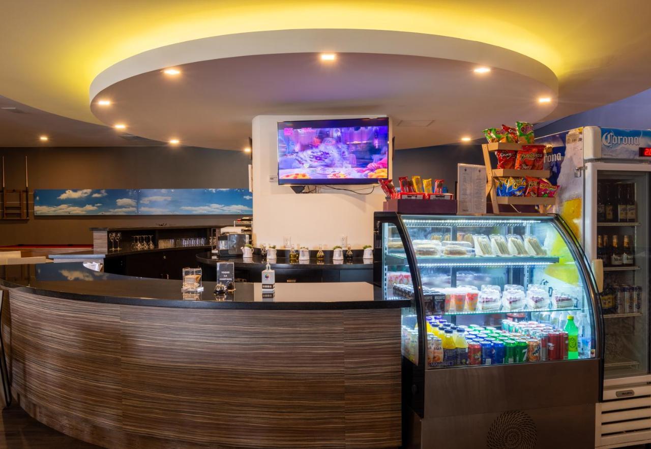 Hotel Glow Point - Mulza Leon Ngoại thất bức ảnh