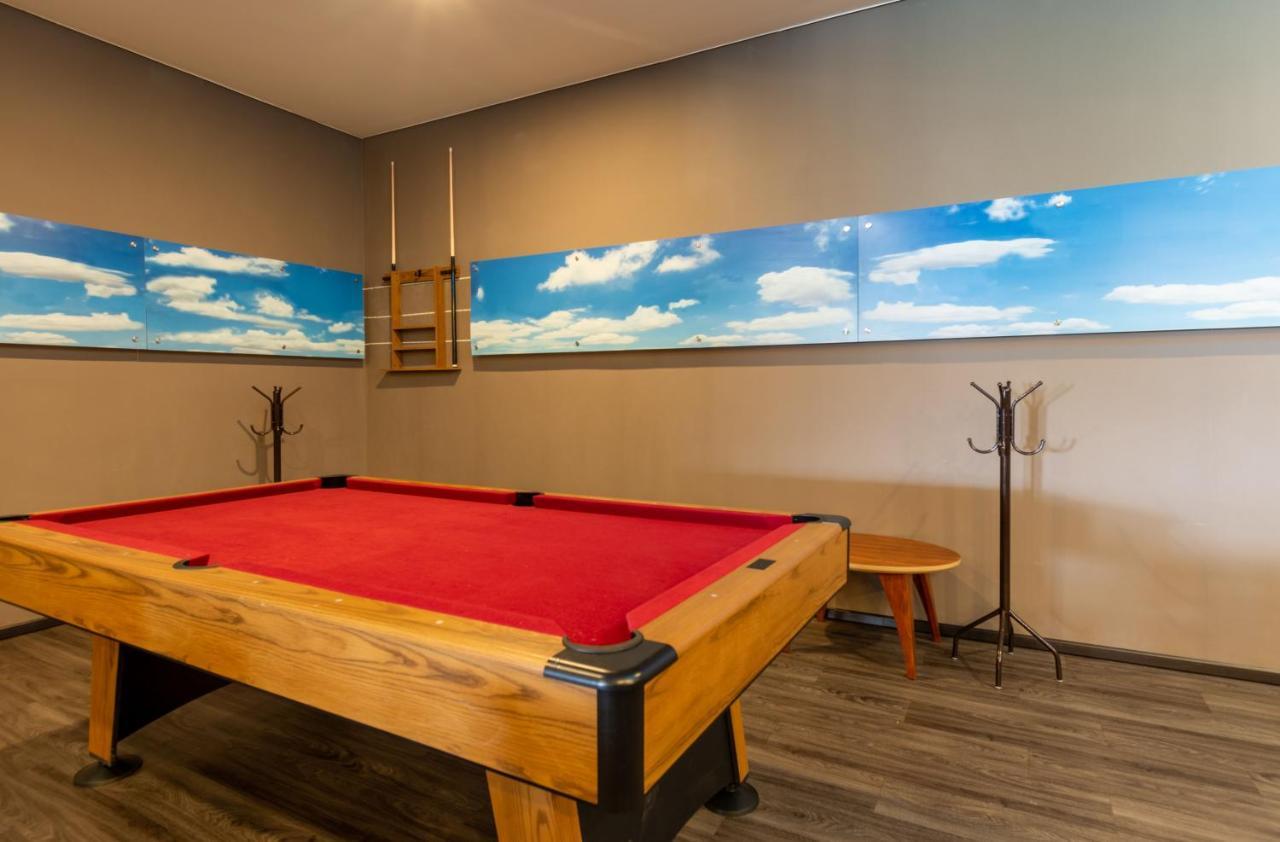Hotel Glow Point - Mulza Leon Ngoại thất bức ảnh