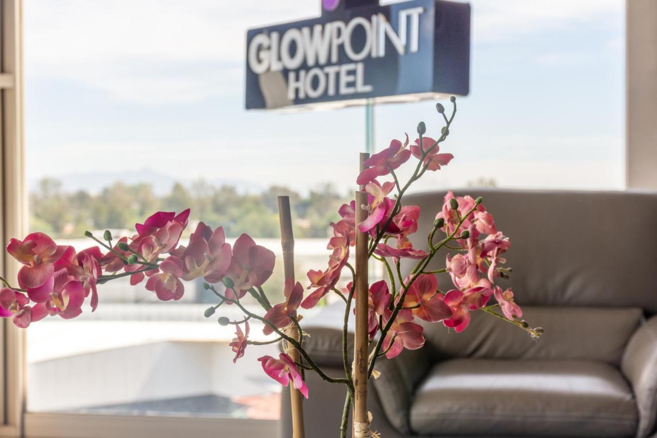 Hotel Glow Point - Mulza Leon Ngoại thất bức ảnh